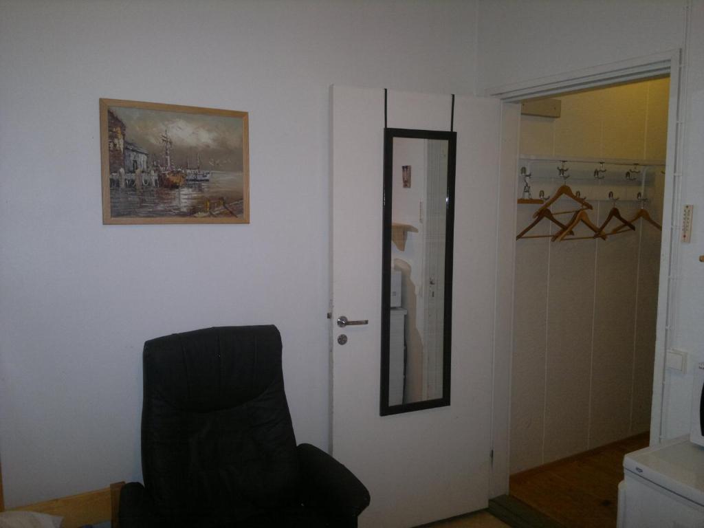 Partiotalon Retkeilymaja - Scouts Hostel ヨエンスー 部屋 写真