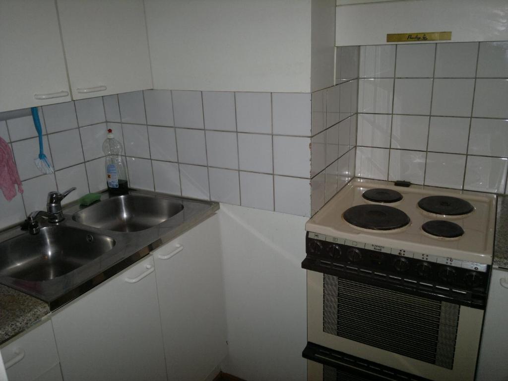 Partiotalon Retkeilymaja - Scouts Hostel ヨエンスー 部屋 写真