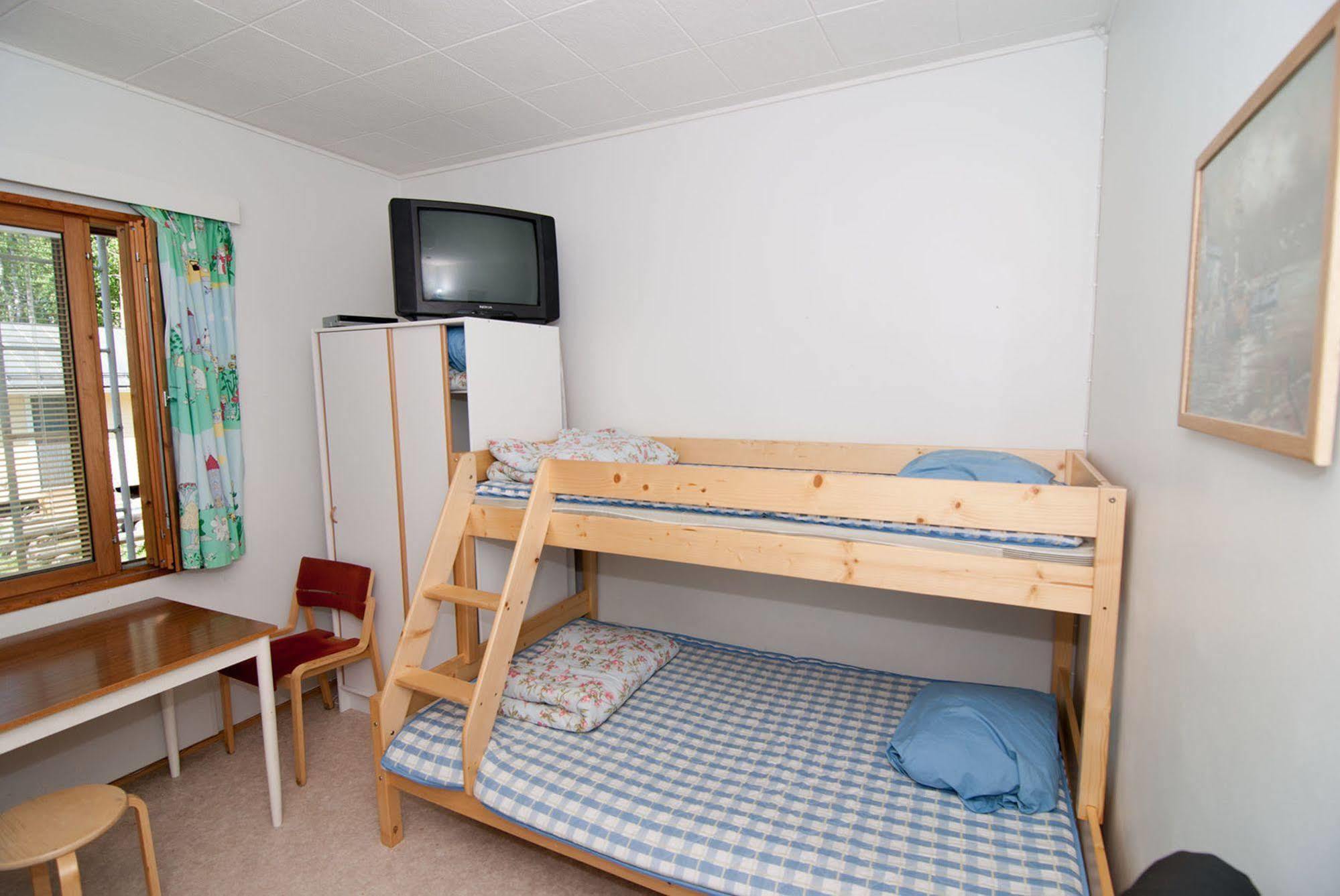 Partiotalon Retkeilymaja - Scouts Hostel ヨエンスー エクステリア 写真